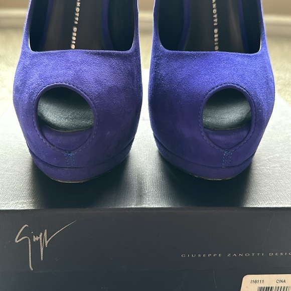 ⭐️HOST PICK!⭐️Authentic Giuseppe Zanotti Sharon Suede Peep Toe Pumps 39.5 Violet - Picture 6 of 11